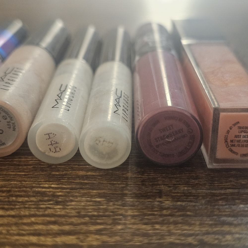 MAC Lipglass Collection – Rare, LE, and Discontinued Shades – Bundle Discount - Picture 5 of 12